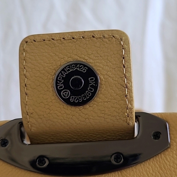 NWOT Kooba Envelope Ruby Leather Crossbody in Yellow - Picture 8 of 8